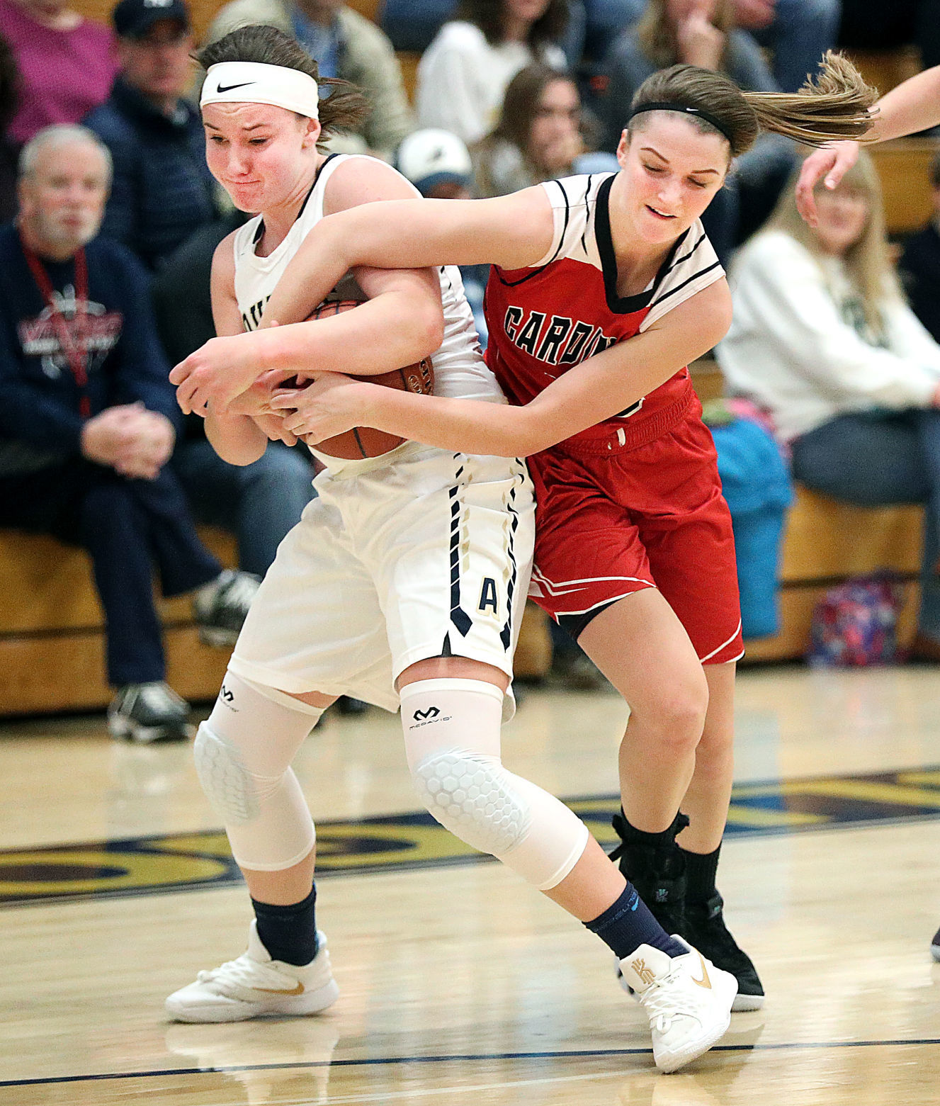 Nov. 16: Aquinas vs Chippewa Falls